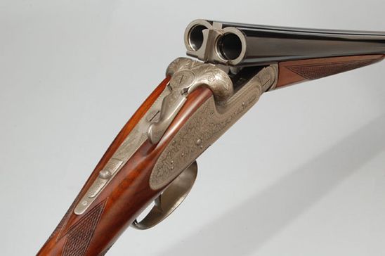 Ugartechea Model 110 sidelock shotgun: detail 1 of 4